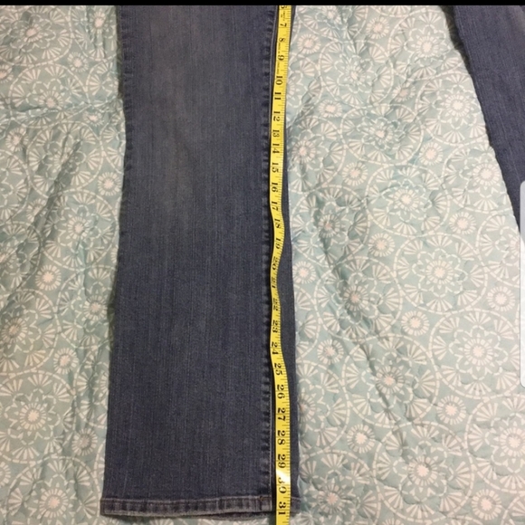 Lucky brand dungaree button fly jeans. Size 8/29 - Picture 4 of 4